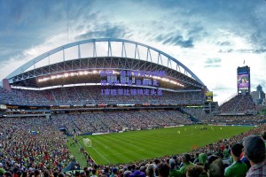 欧冠，替补奇兵小蜘蛛惊天世界波 曼城3比1客胜莱比锡锁定头名