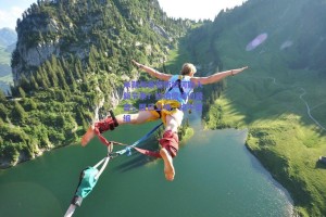 米勒与桑德斯如何融入新节奏？伦纳德场边箴言，既已上场，绝不退缩